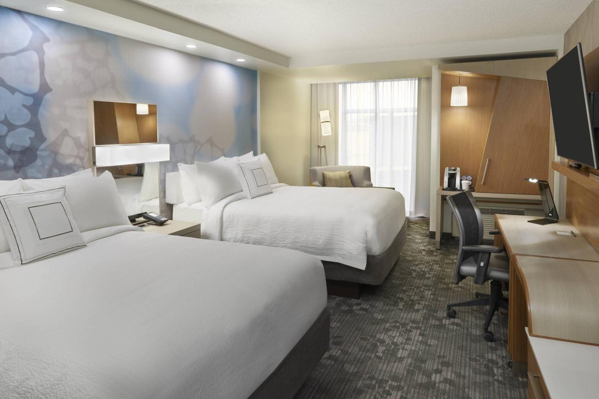 Hotel Courtyard By Marriott Oshawa Exteriér fotografie